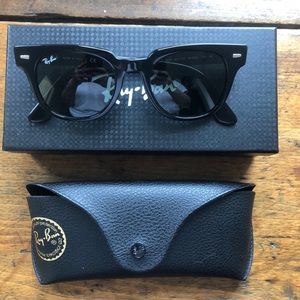 Ray-Ban Meteor Sunglasses